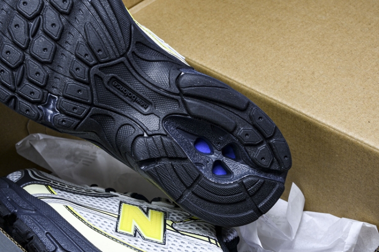  New Balance 740 U740FR2