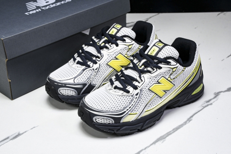  New Balance 740 U740FR2
