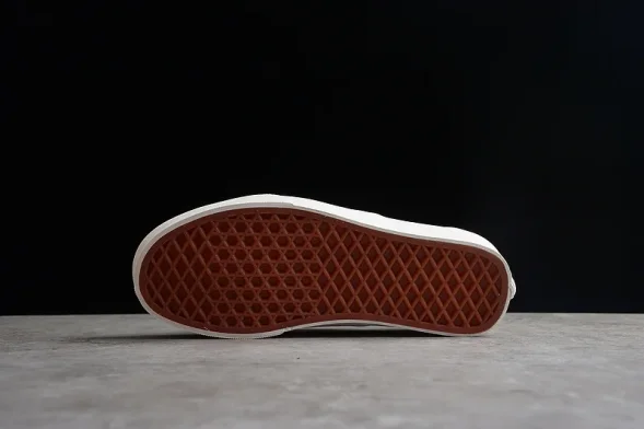 Vans Authentic VN0A4UWIA0T 