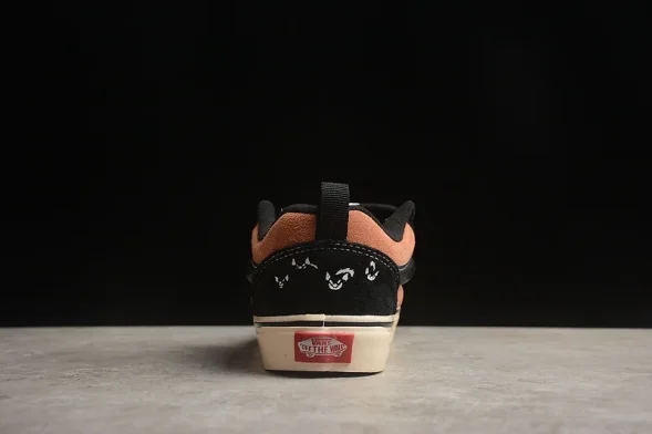 Vans Knu Skool x Disney 