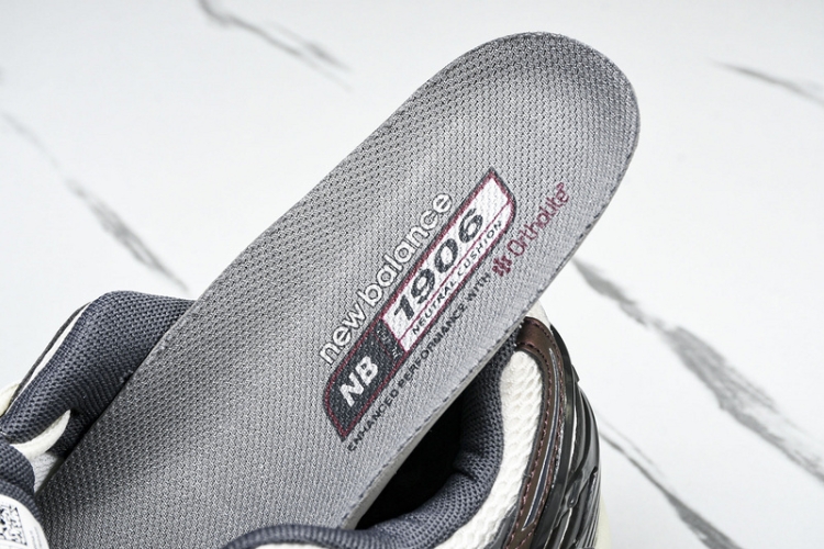  New Balance 1906 M1906AR