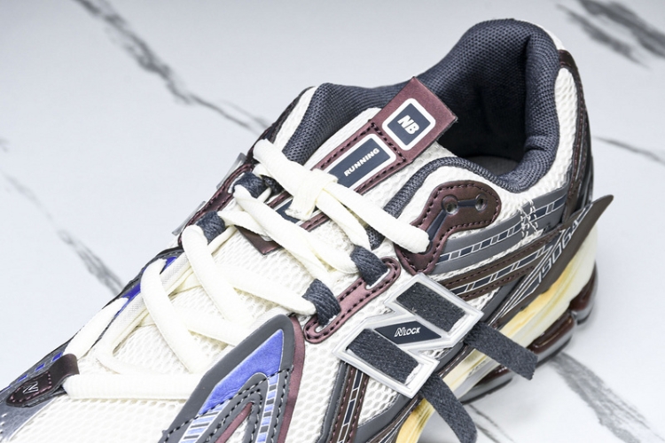  New Balance 1906 M1906AR