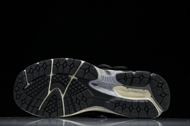  New Balance 1906 M1906AR