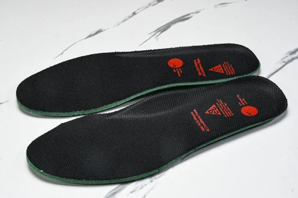 Nike ACG Mountain Fly Low GTX SE D09334 300 