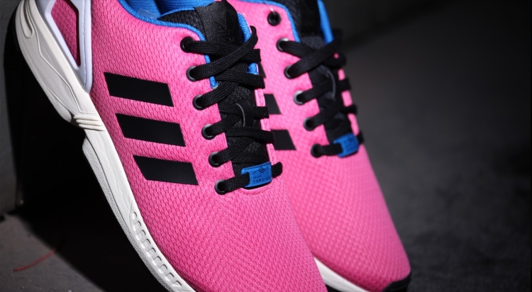 Купить Adidas ZX FLUX  Semi Solar Pink/CoreBlack/OffWhite Мужские и  женские размеры в наличии бесплатная доставка