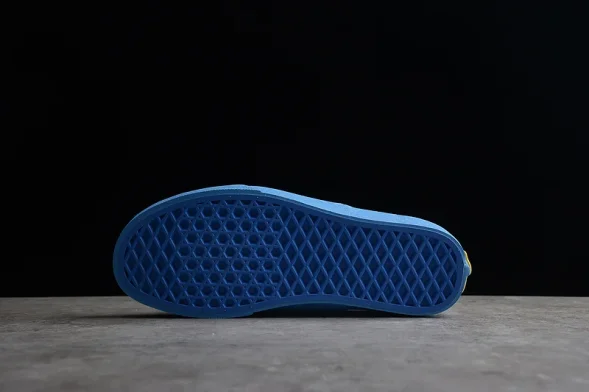 Vans Authentic VN0000S8DTQ 