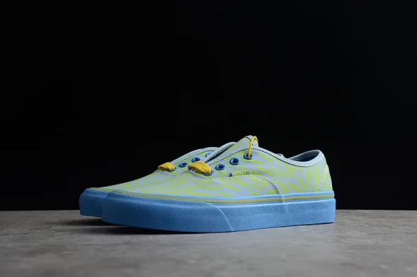 Vans Authentic VN0000S8DTQ 