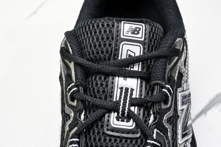 New Balance 740 U740BM2