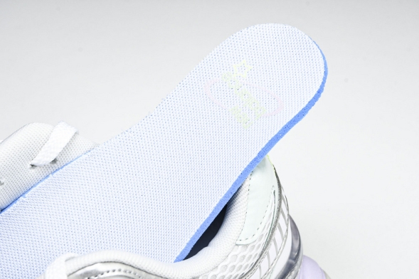 New Balance 9060  U9060AGT 