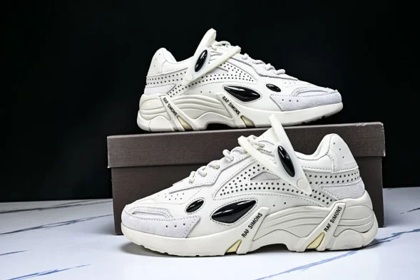 Raf Simons Cylon-21 HR740007S 