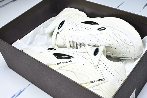 Raf Simons Cylon-21 HR740007S 