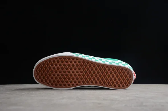 Vans Slip-On VN0A38F7PVC 