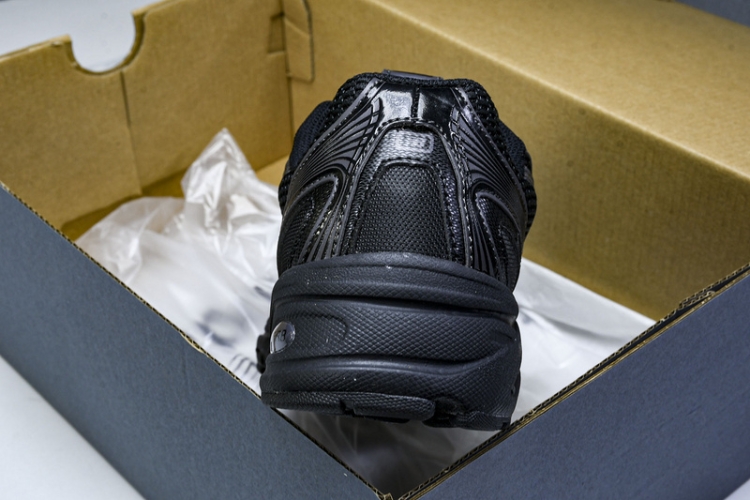  New Balance 740 U740B02