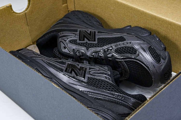  New Balance 740 U740B02