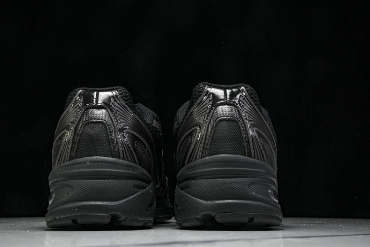  New Balance 740 U740B02