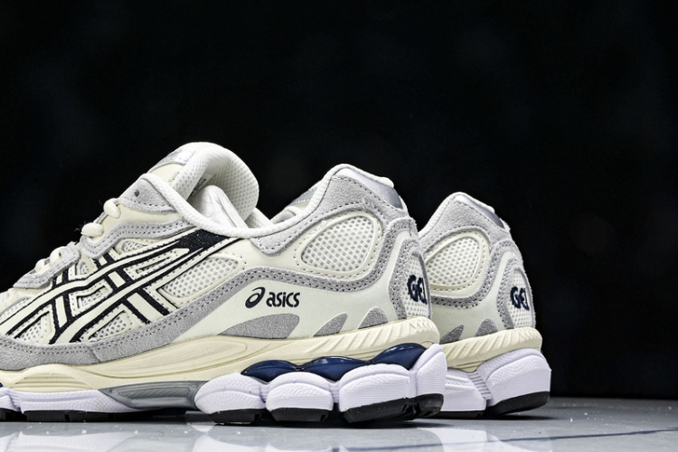 Asics Gel-NYC 1203A788-101