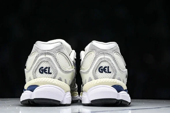 Asics Gel-NYC 1203A788-101 