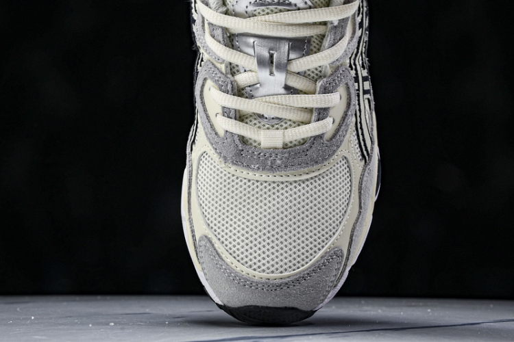 Asics Gel-NYC 1203A788-101