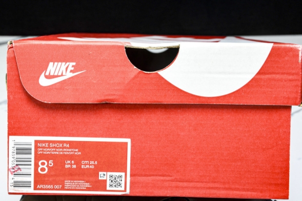 Nike Shox R4 AR3565-007 