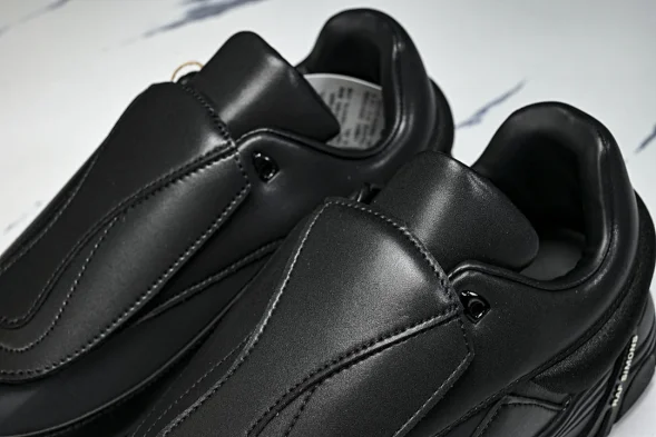 Raf Simons Cylon-21 Antei HR740001S 