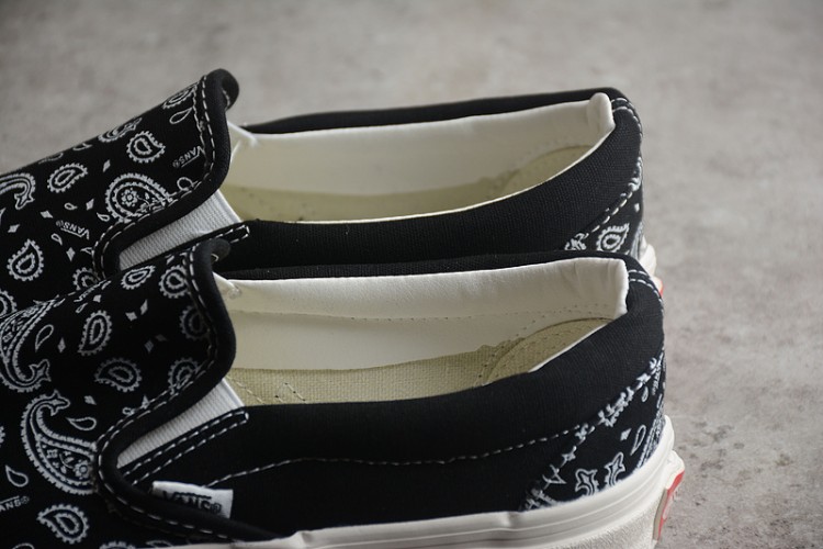 Vans Slip-On VN000EYEBPJ