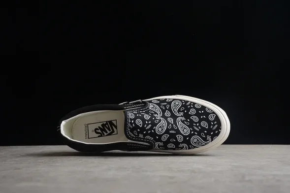 Vans Slip-On VN000EYEBPJ 