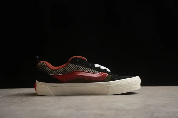 Vans Knu Skool VN0007QDBXV 