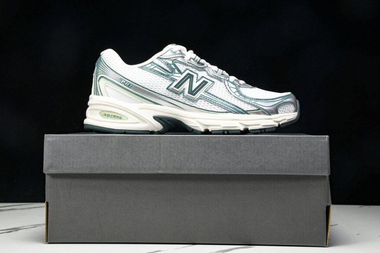  New Balance 740 U740GR2