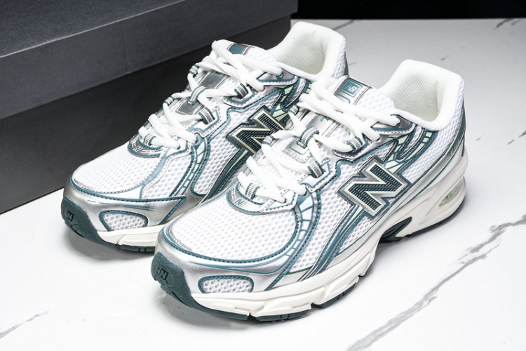  New Balance 740 U740GR2