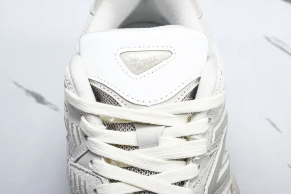 New Balance 9060 U9060MM 