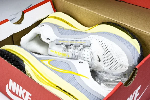 Nike Air Zoom Pegasus Premium HQ2592-010 