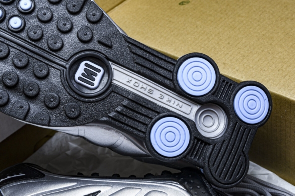 Nike Shox R4 CW2626 004 