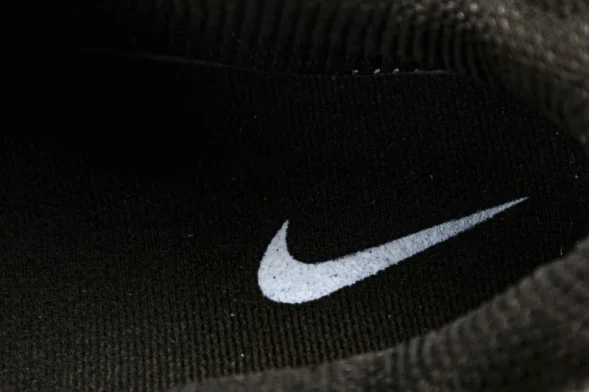 Nike Shox R4 CW2626 004 