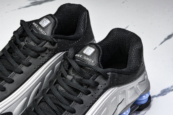 Nike Shox R4 CW2626 004 