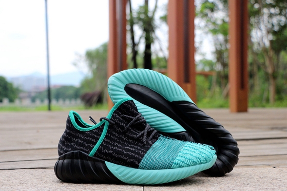 adidas yeezy  Boost 550 