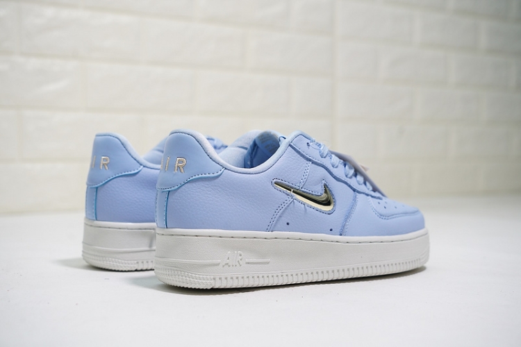 Nike Air Force 1 07 PRM LX AO3814-400