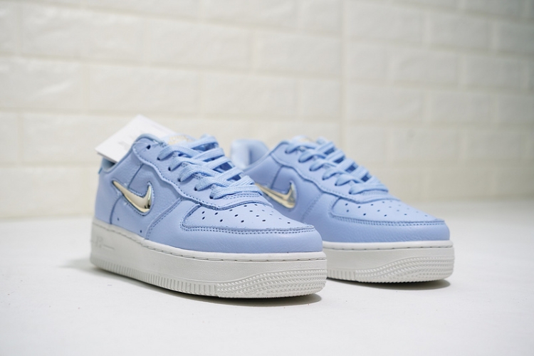 Nike Air Force 1 07 PRM LX AO3814-400