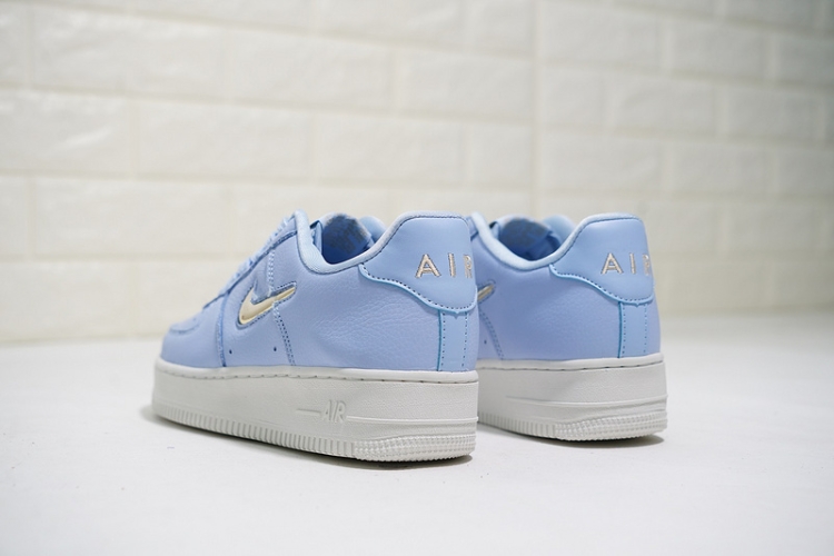 Nike Air Force 1 07 PRM LX AO3814-400