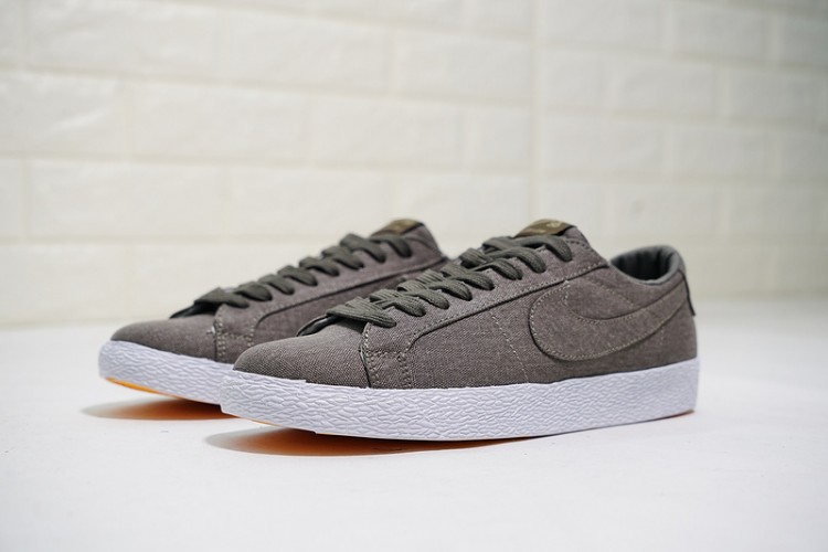 Nike SB Blazer Zoom Low Canvas Deconstructed