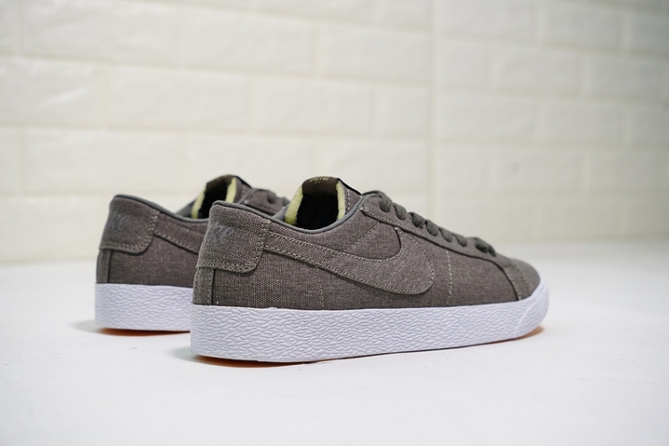 Nike SB Blazer Zoom Low Canvas Deconstructed