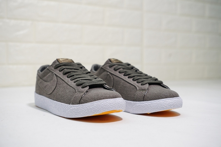 Nike SB Blazer Zoom Low Canvas Deconstructed