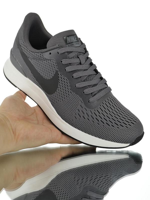 Nike Internationalist LT 17872087-405