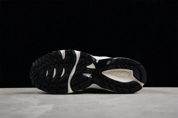 Asics Gel-1090 v2 1203A224-020 