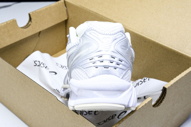 Asics Gel-Kayano 14 1201A457-100