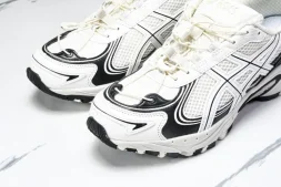 Asics Gel-Kahana TR V4 1203A497-100