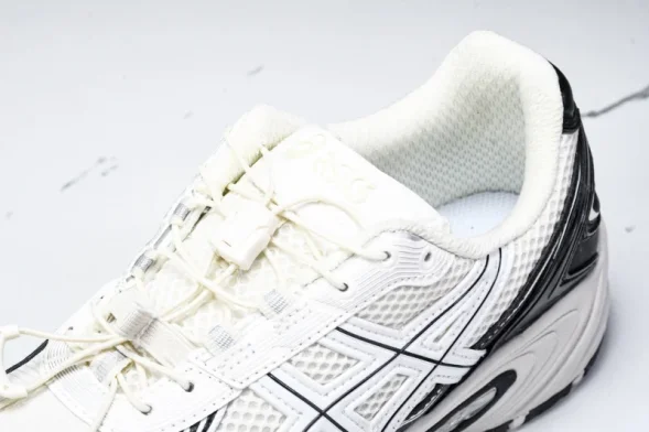 Asics Gel-Kahana TR V4 1203A497-100 