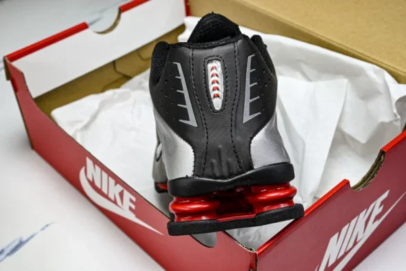 Nike Shox R4 AR3565-011 