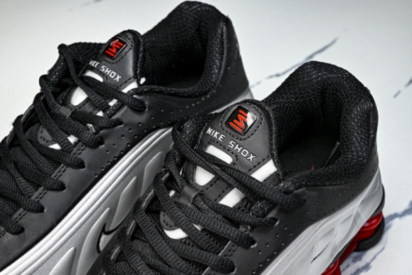 Nike Shox R4 AR3565-011 
