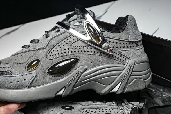 Raf Simons Cylon-21 HR740003L 