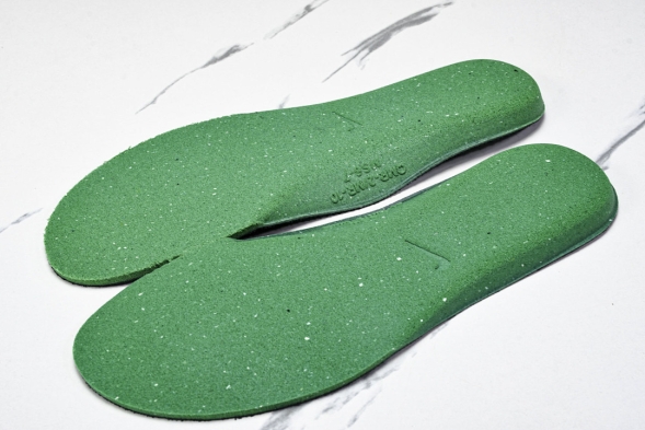 Nike ACG Mountain Fly Low GTX SE DD2861 010 